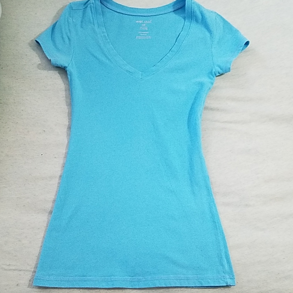 💙2/$10 wet seal Aqua tee